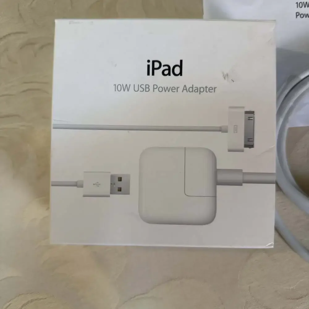 Apple iPad 10W USB Power Adapter Cable and Manual‎